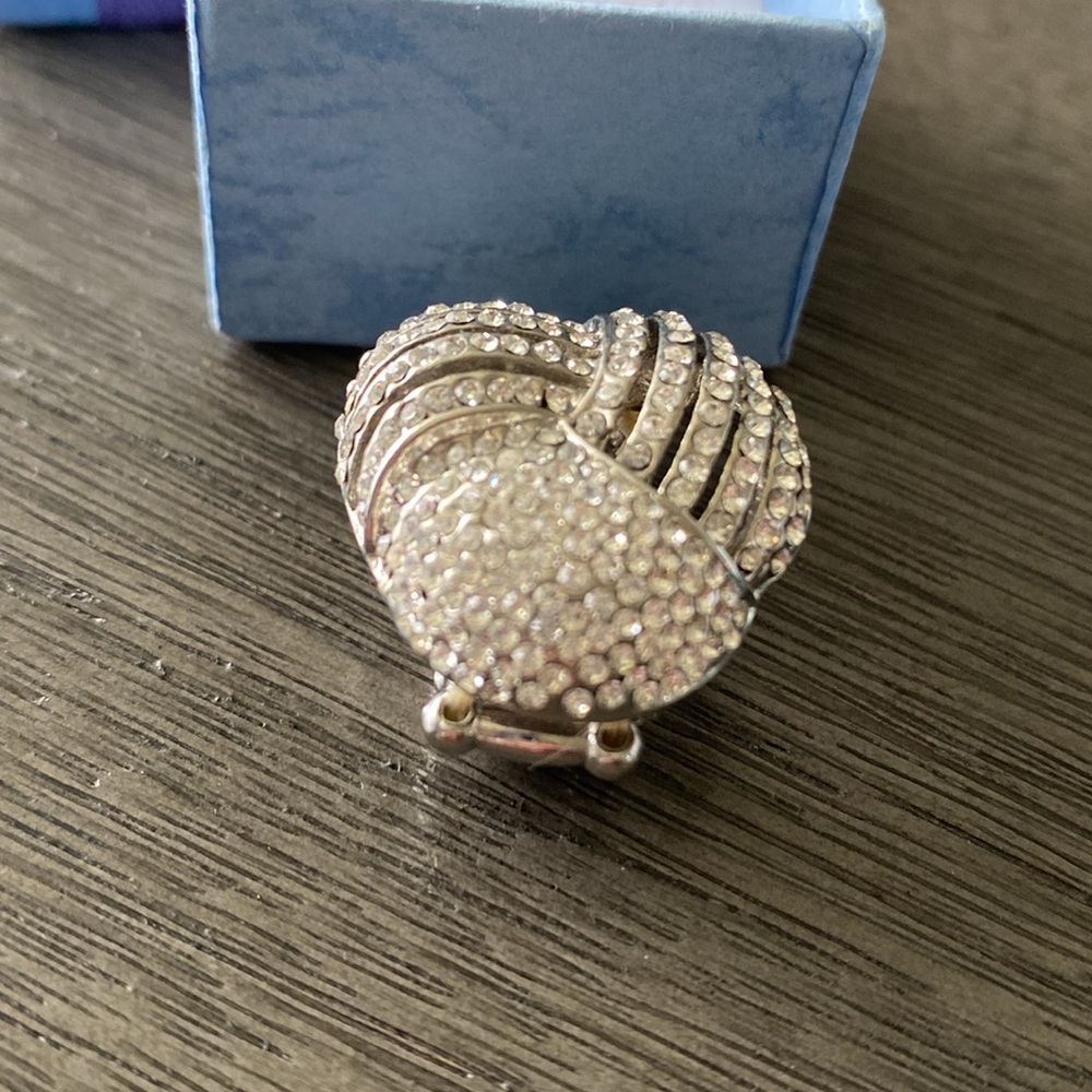 Silver Overlap Rhinestone Stretch Band Ring Size 7 To Size 10 New - Picture 3 of 11